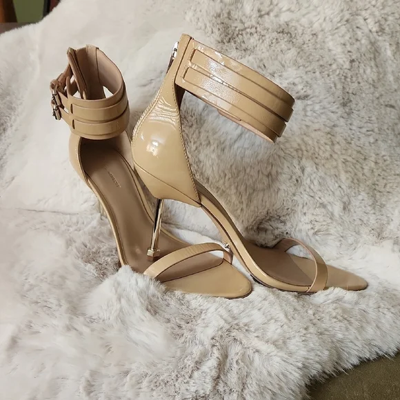 NWOB Rebecca Minkoff Elegant Tan Patent Leather Stiletto Gold Heels-Size 8.5 - Picture 1 of 7